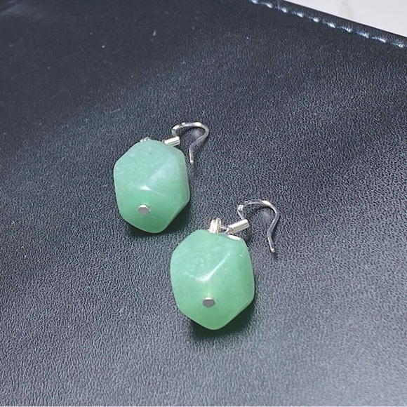 Beautiful Artisan Sterling Silver & Jade Precious Green Gemstone Drop Earrings - Picture 2 of 13